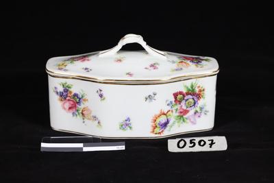Caja de porcelana