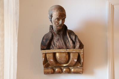 Busto de San Ignacio de Loyola