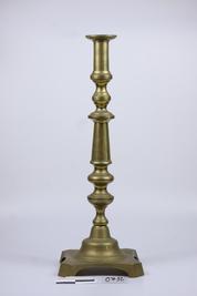 Candelabro de bronce