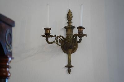 Apliqué de pared.