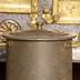 Juguete de olla con tapa
